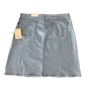 NYDJ Trella Jean Skirt Size 16 Stretch Blue White Stripe Above Knee‎ NWT $99.